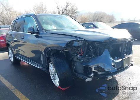 2019 BMW X5 xDrive40I z USA, uszkodzony, nr VIN 5UXCR6C54KLK84388